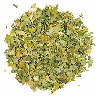 Feuilles de moringa coupées